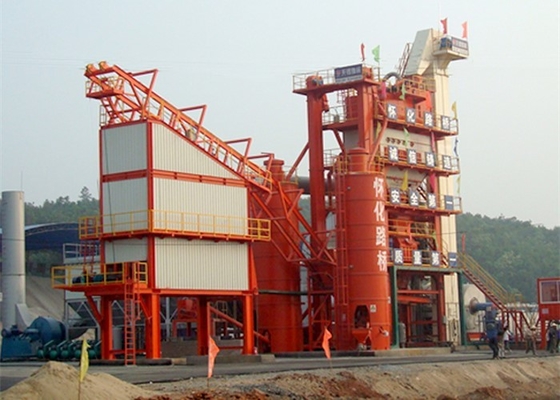 China 4500kgs het Asfalt van de mixercapaciteit het Mengen zich Installatie, de Drogere concrete installatie van het Trommelasfalt leverancier